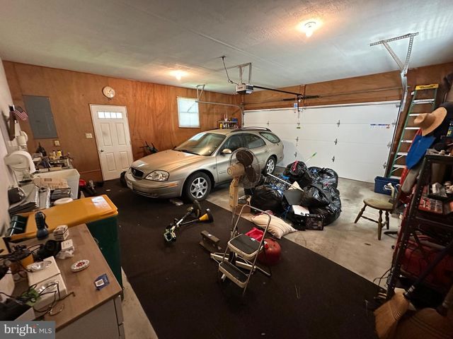 120 CHANCELLOR DRIVE, Chambersburg, PA 17201