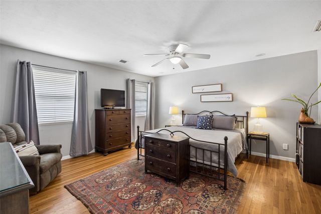 635 Classen Drive, Dallas, TX 75218