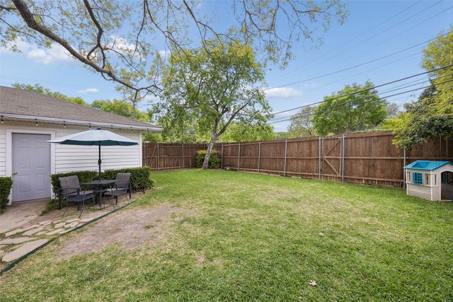 635 Classen Drive, Dallas, TX 75218