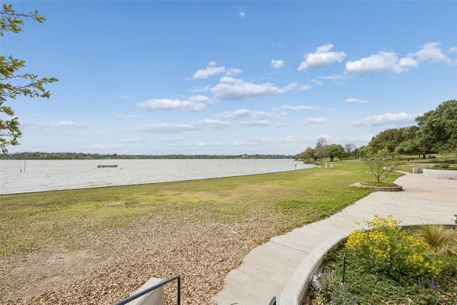 635 Classen Drive, Dallas, TX 75218