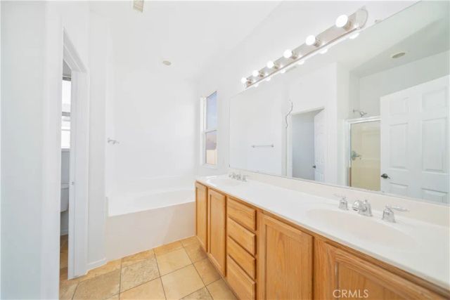 11797 Maywood, Adelanto, CA 92301