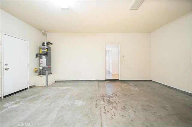 11797 Maywood, Adelanto, CA 92301