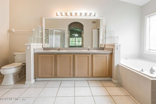 11516 JOLIET FALLS Lane, Jacksonville, FL 32258