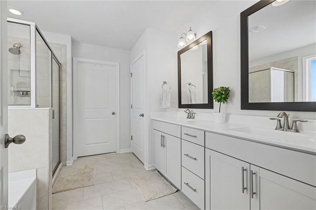 8003 Summit Park Drive, Pfafftown, NC 27040