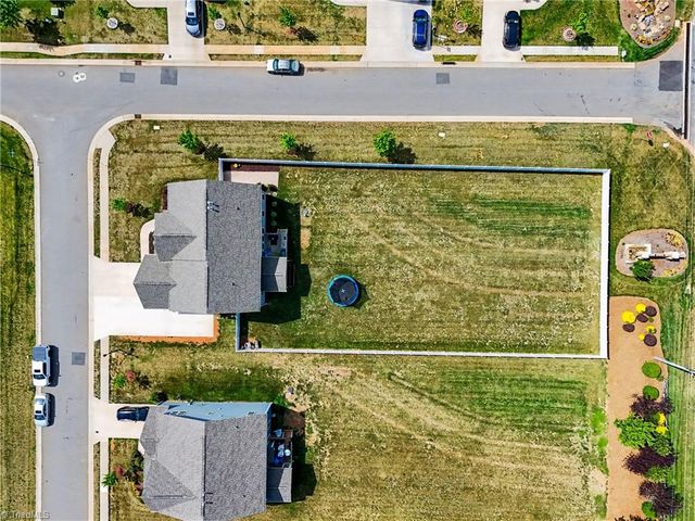 8003 Summit Park Drive, Pfafftown, NC 27040