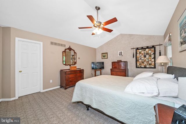 15 CHARLES PT. PT, Newark, DE 19702