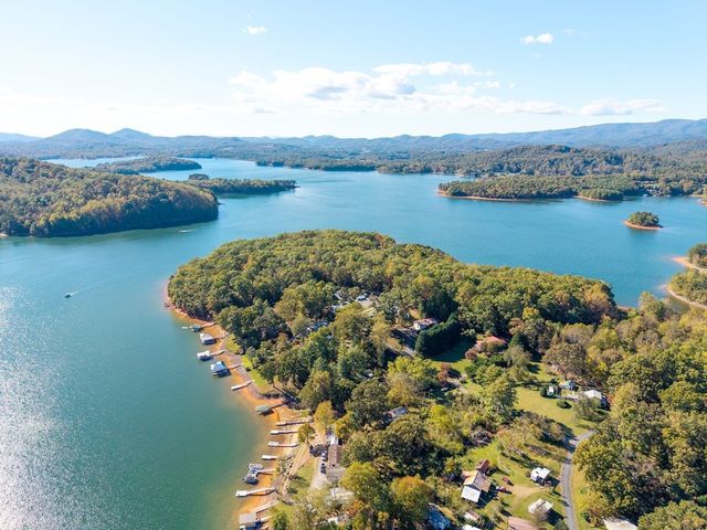 128 Cardinal Lane, Hayesville, NC 28904