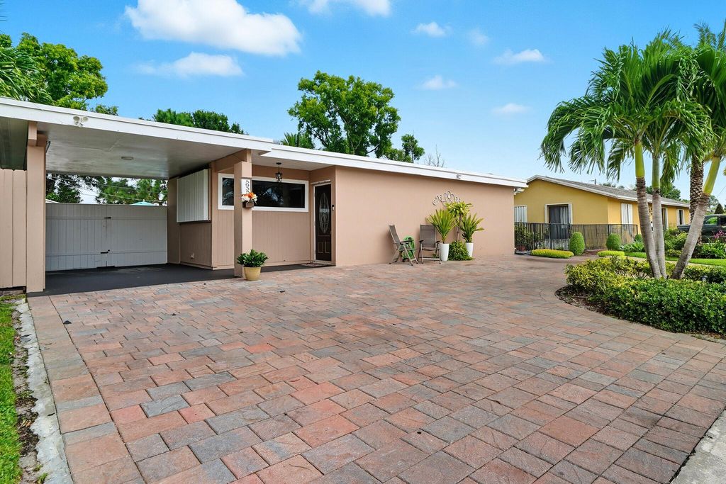 5935 Albert Road, West Palm Beach, FL 33415