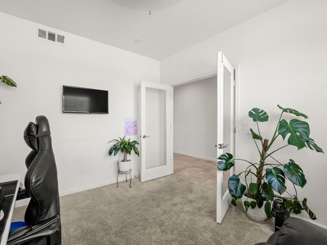 4225 N Sandrini Avenue, Fresno, CA 93723