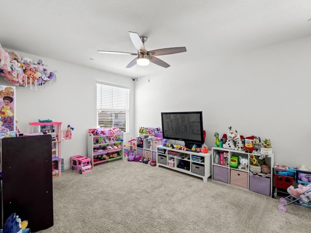 4225 N Sandrini Avenue, Fresno, CA 93723
