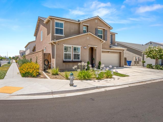 4225 N Sandrini Avenue, Fresno, CA 93723