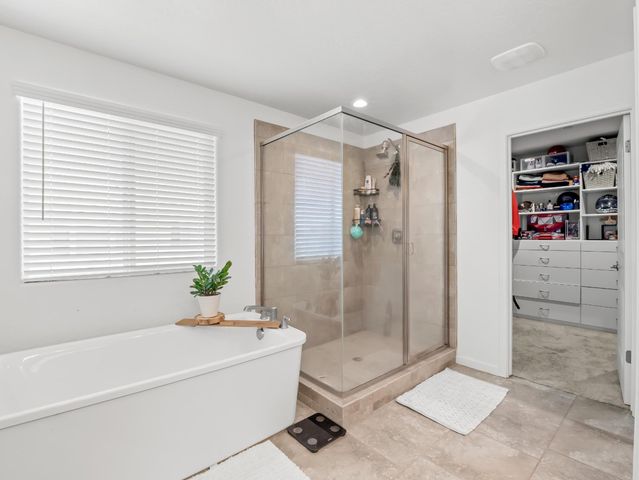 4225 N Sandrini Avenue, Fresno, CA 93723