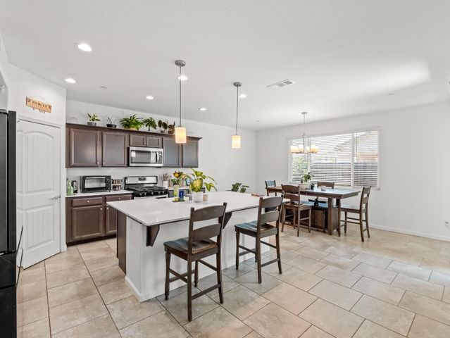 4225 N Sandrini Avenue, Fresno, CA 93723