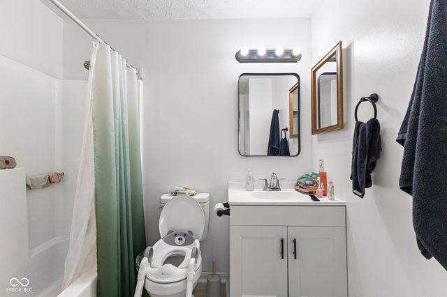 276 Westridge Boulevard, Greenwood, IN 46142