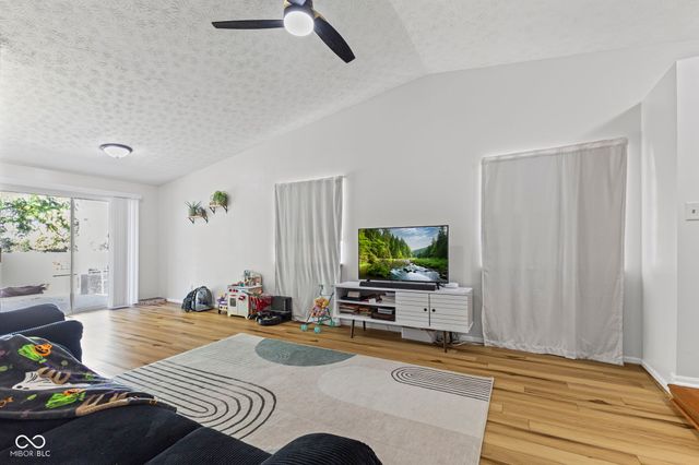 276 Westridge Boulevard, Greenwood, IN 46142