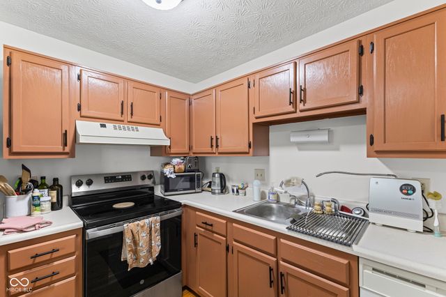 276 Westridge Boulevard, Greenwood, IN 46142