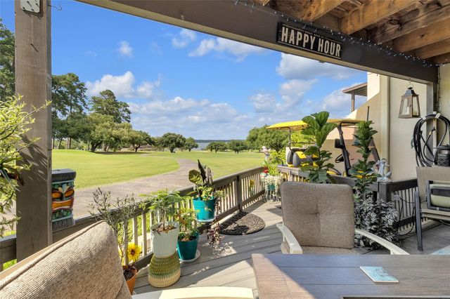 23 April Hill, Conroe, TX 77356