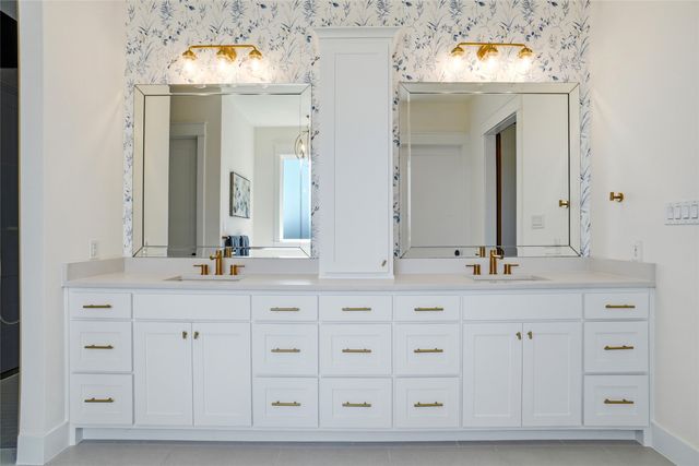 4411 Azalea Way, Midlothian, TX 76065