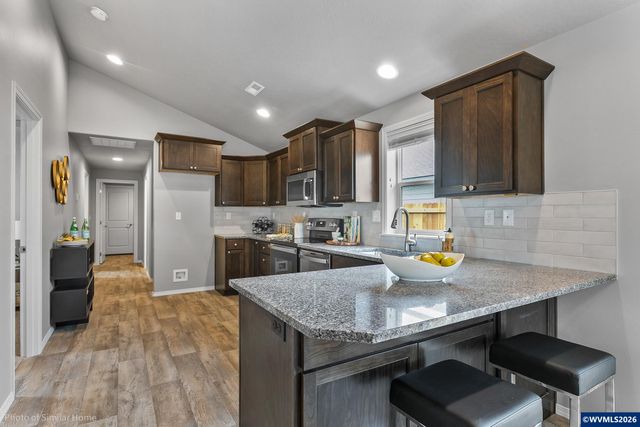4637 Flicker St, Albany, OR 97322