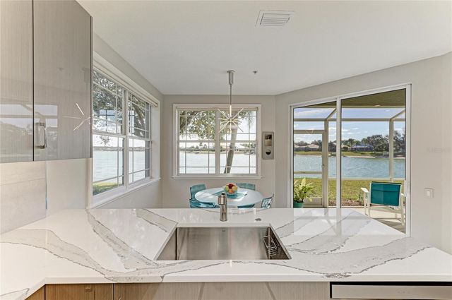 6527 MOORINGS POINT CIRCLE 101, Lakewood Ranch, FL 34202