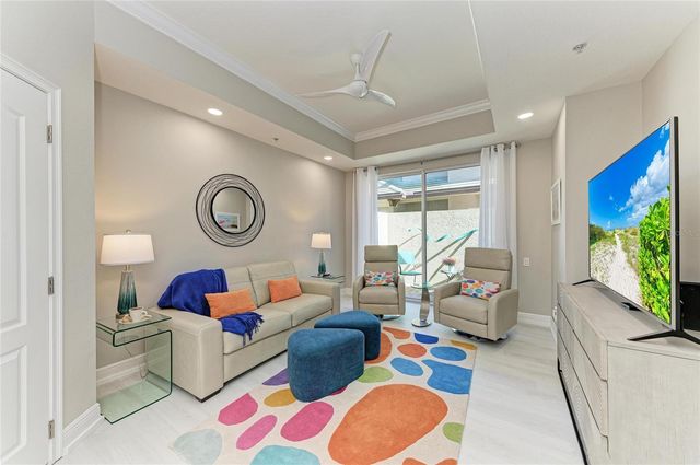 6527 MOORINGS POINT CIRCLE 101, Lakewood Ranch, FL 34202