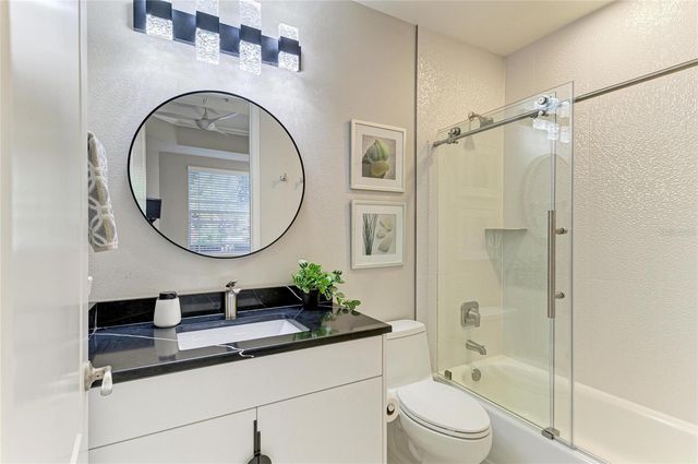 6527 MOORINGS POINT CIRCLE 101, Lakewood Ranch, FL 34202