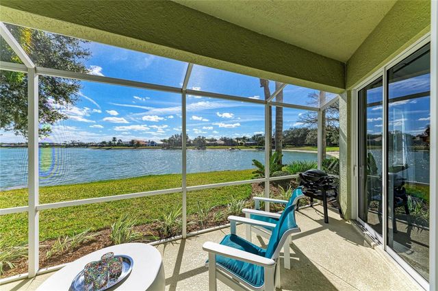 6527 MOORINGS POINT CIRCLE 101, Lakewood Ranch, FL 34202