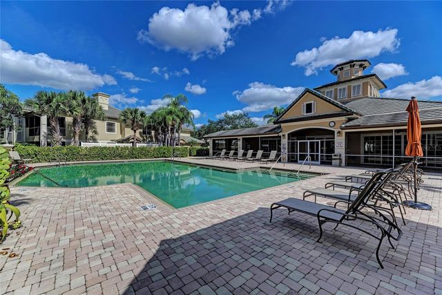 6527 MOORINGS POINT CIRCLE 101, Lakewood Ranch, FL 34202