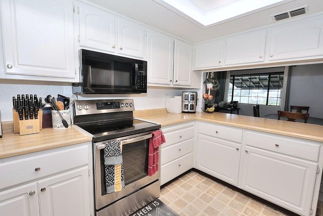 7749 El Modena Ave, Elverta, CA 95626