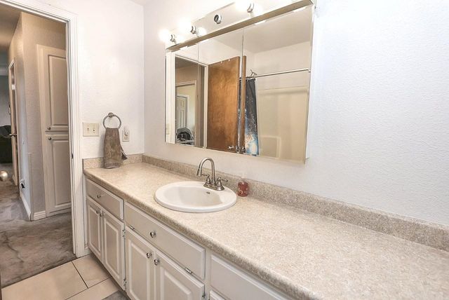 7749 El Modena Ave, Elverta, CA 95626