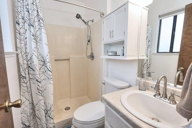 7749 El Modena Ave, Elverta, CA 95626