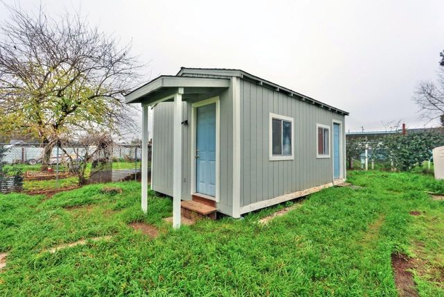 7749 El Modena Ave, Elverta, CA 95626