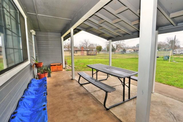 7749 El Modena Ave, Elverta, CA 95626