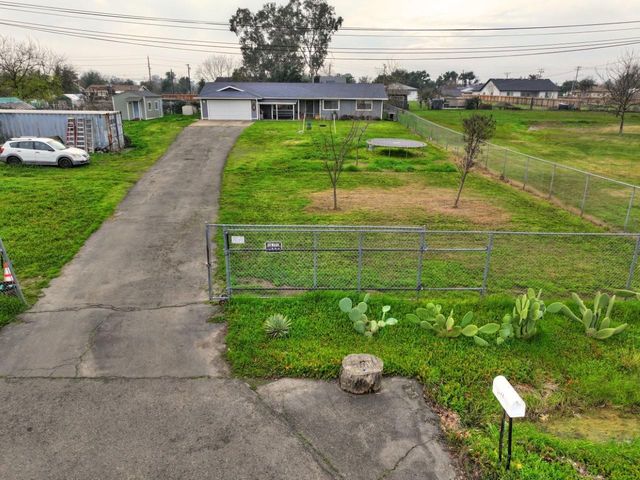 7749 El Modena Ave, Elverta, CA 95626