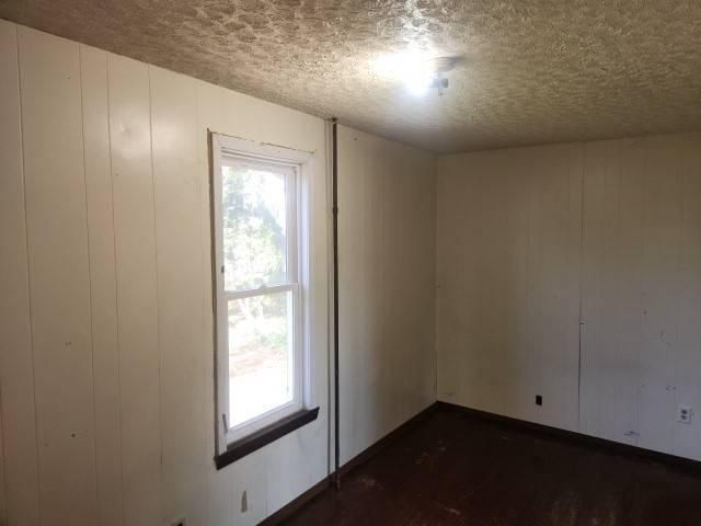 735 North STREET, Waukesha, WI 53188