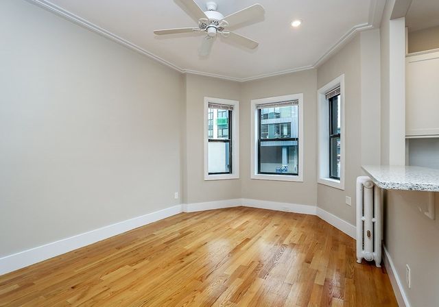 25 Peterborough St. 19, Boston, MA 02134