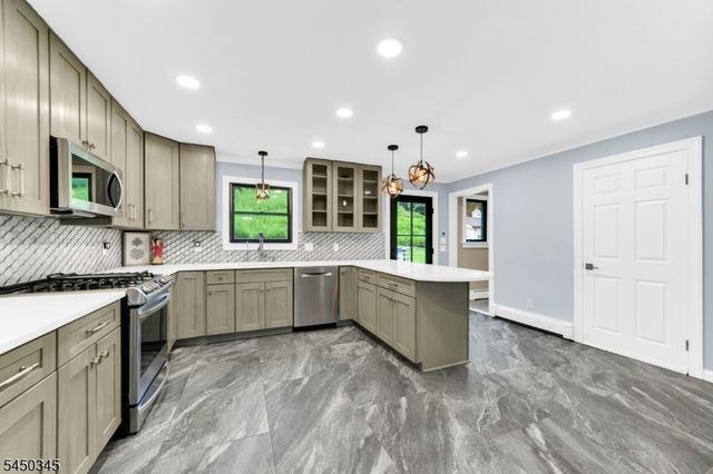 17 Rockaway Valley Rd, Montville Twp., NJ 07005