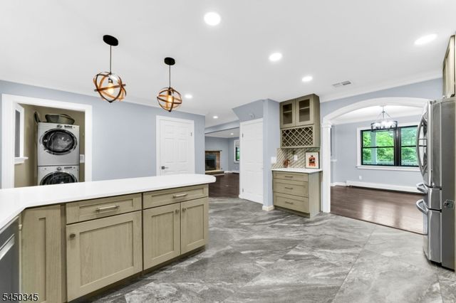 17 Rockaway Valley Rd, Montville Twp., NJ 07005