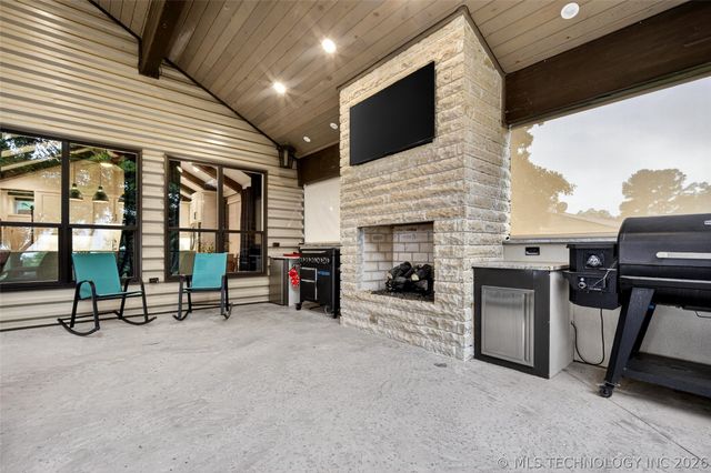 5161 Tower Drive, Kingston, OK 73439