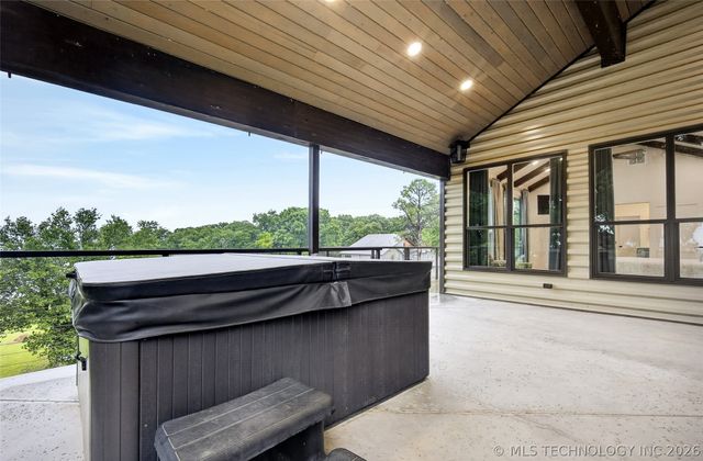 5161 Tower Drive, Kingston, OK 73439