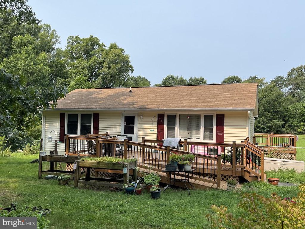 8904 JENNINGS LN, Spotsylvania, VA 22551