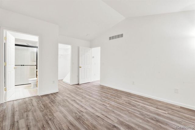 41057 Glenleven Court, Clinton Township, MI 48038