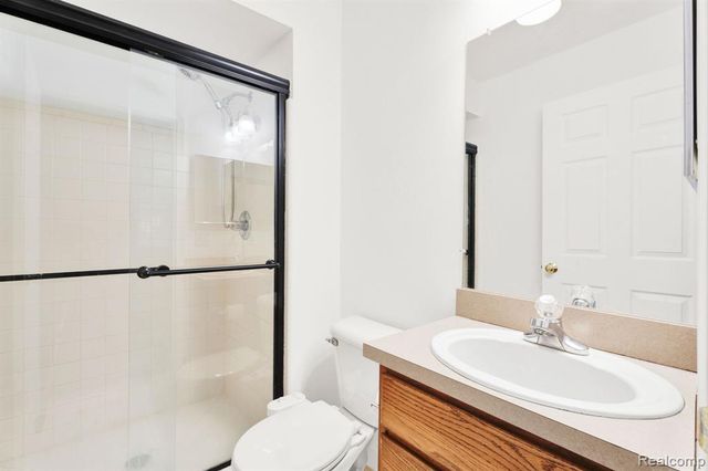 41057 Glenleven Court, Clinton Township, MI 48038