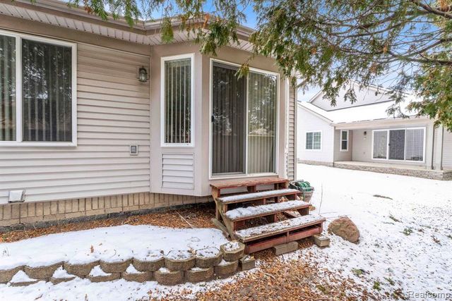 41057 Glenleven Court, Clinton Township, MI 48038