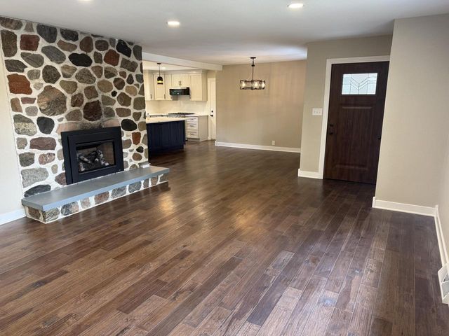 14120 W Howard AVENUE, New Berlin, WI 53151