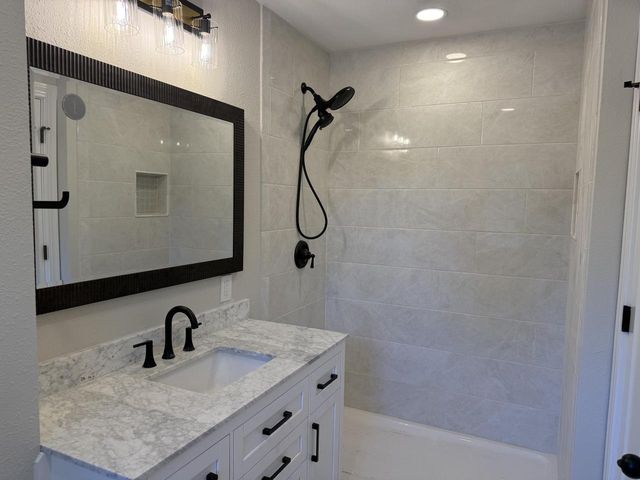 14120 W Howard AVENUE, New Berlin, WI 53151