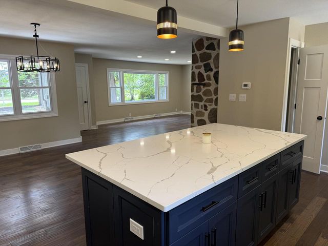 14120 W Howard AVENUE, New Berlin, WI 53151