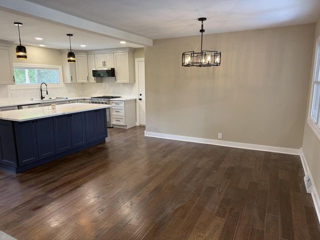 14120 W Howard AVENUE, New Berlin, WI 53151
