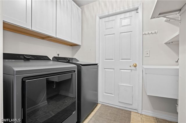 3805 SW 1st TER, Cape Coral, FL 33991