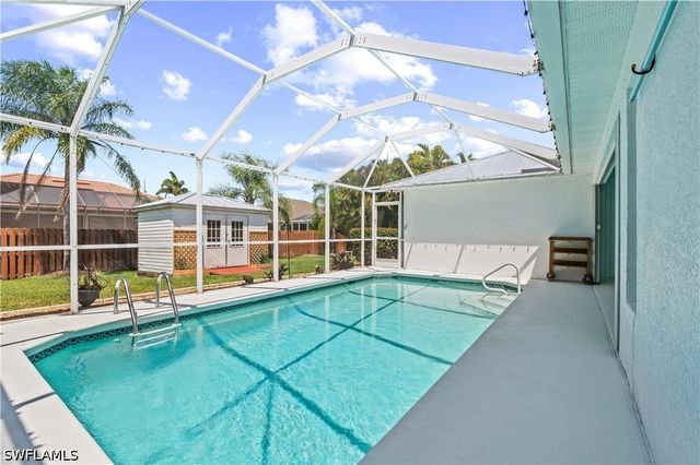 3805 SW 1st TER, Cape Coral, FL 33991